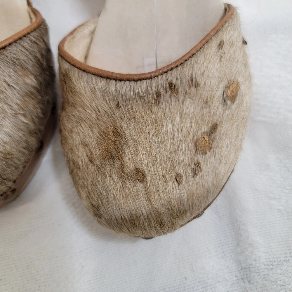 Five Worlds Womens 8 Brown Calf Hair Spotted Wood Wedge Platform Clog Sandals